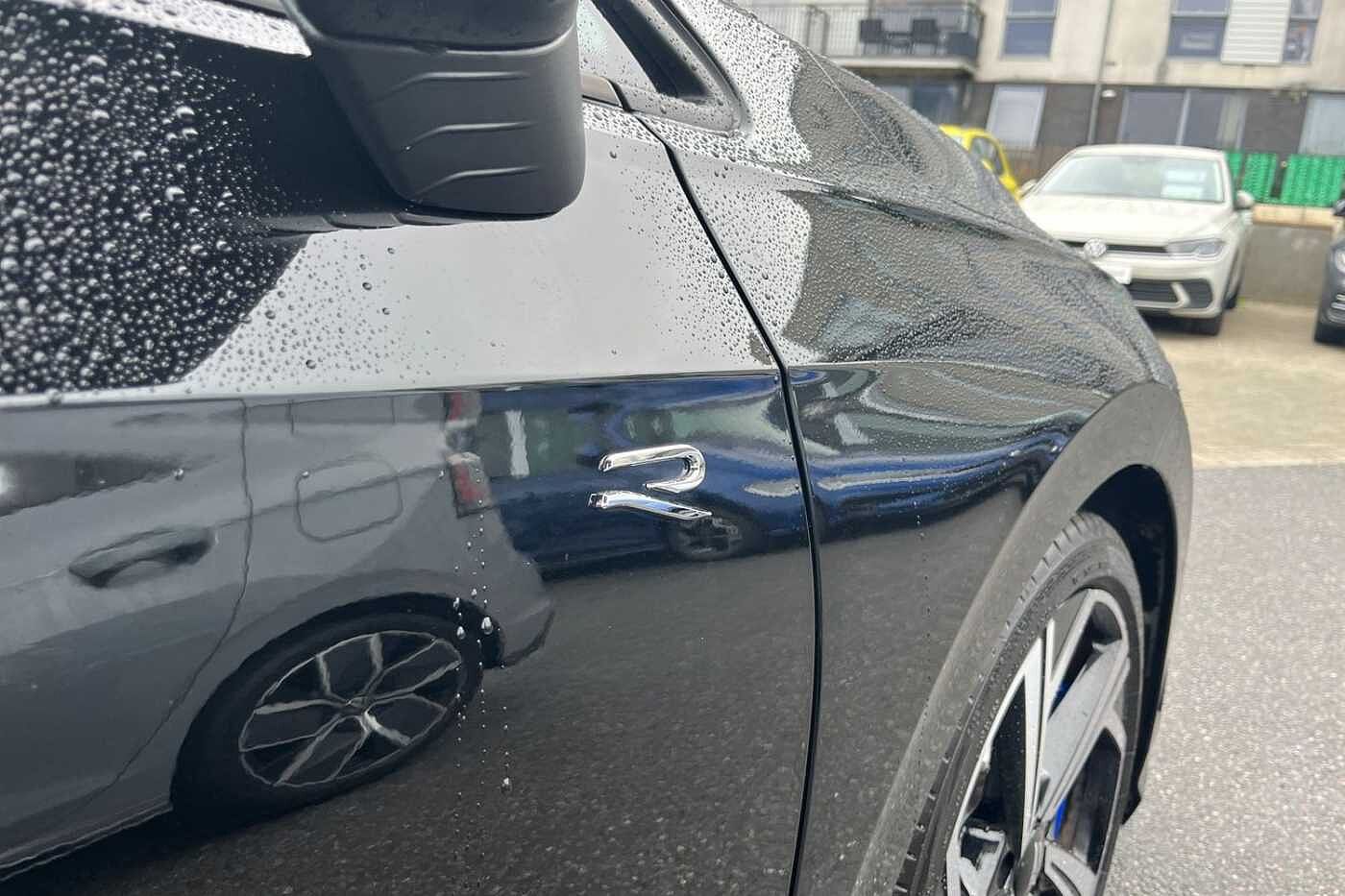 Volkswagen Golf R