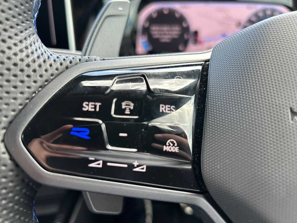 Volkswagen Golf R