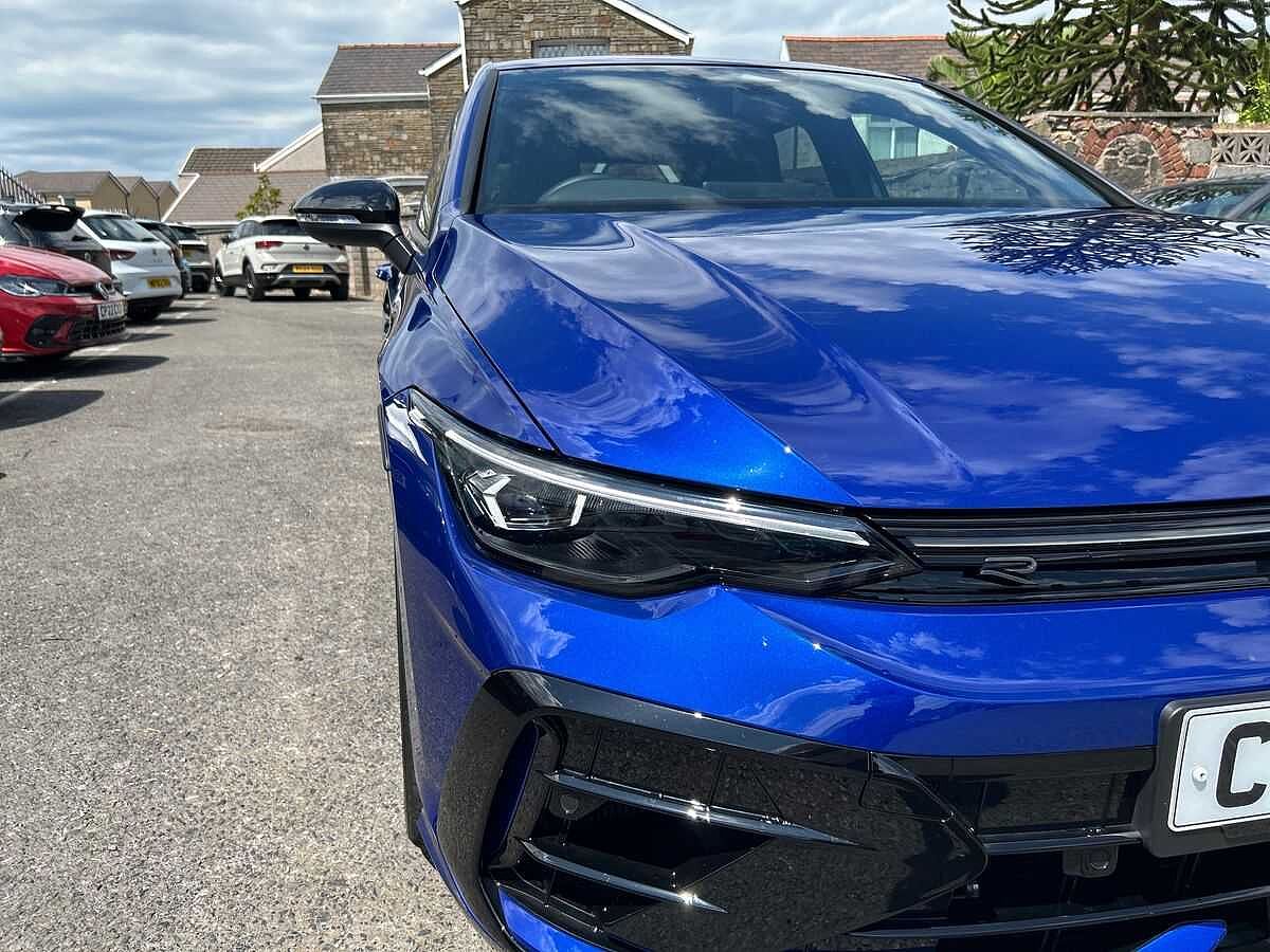 Volkswagen Golf R