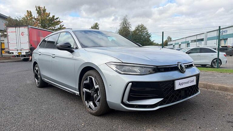 Volkswagen Passat 1.5 TSI eHybrid R-Line 5dr DSG