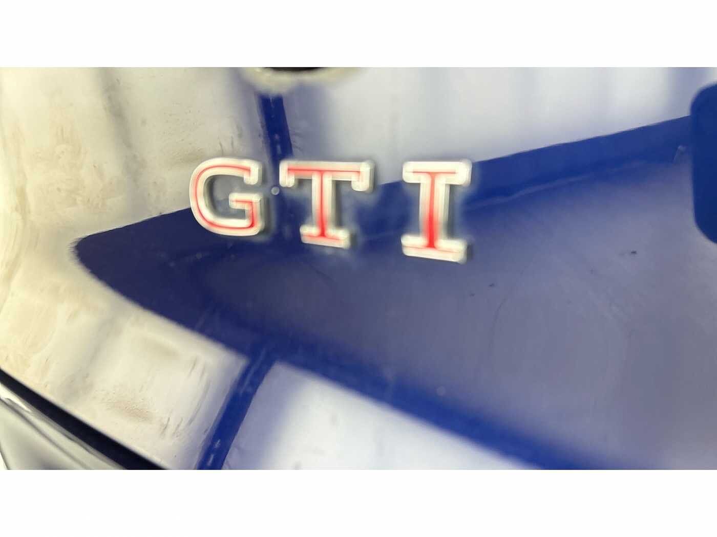 Volkswagen Golf GTI