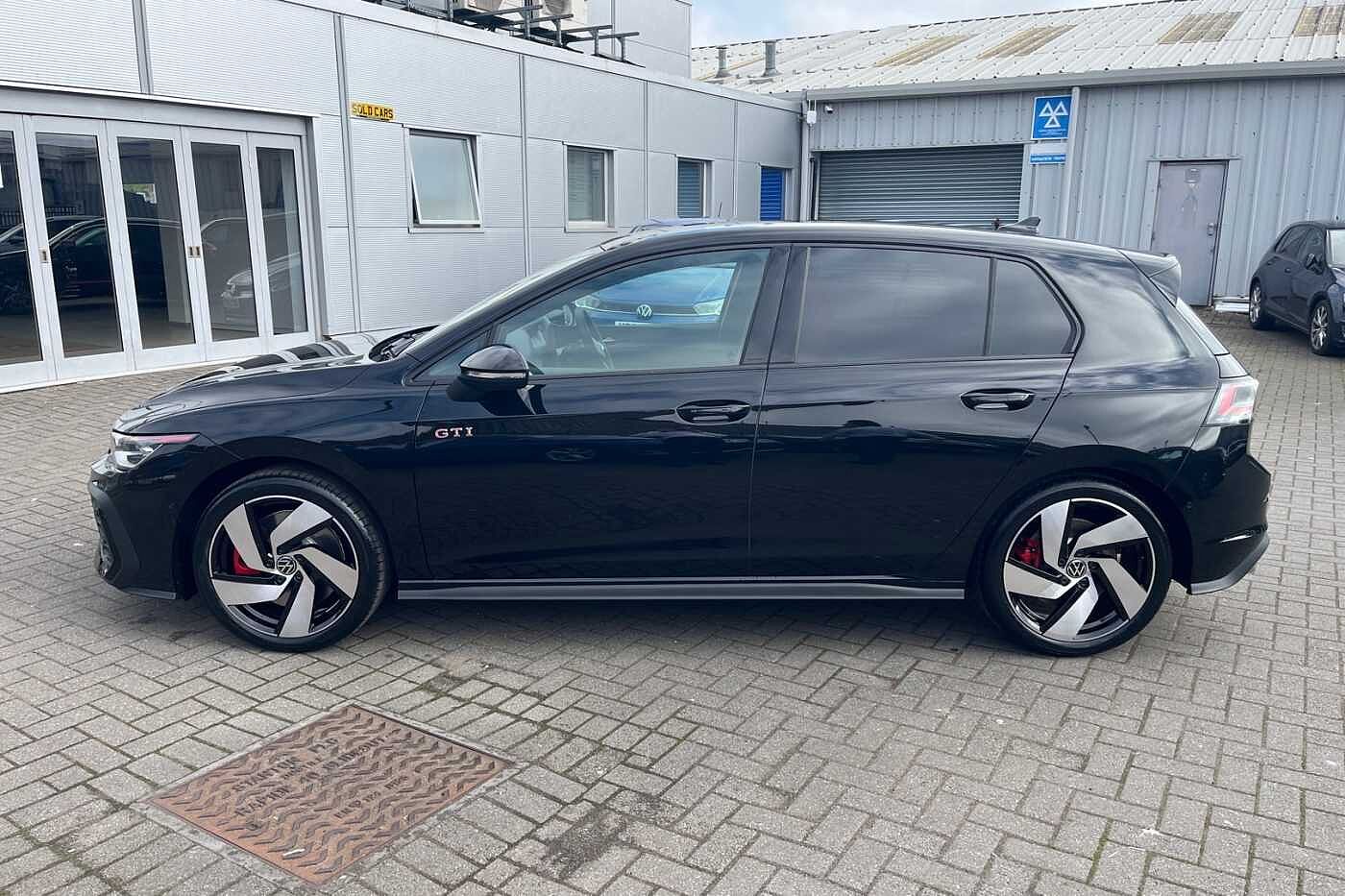 Volkswagen Golf GTI