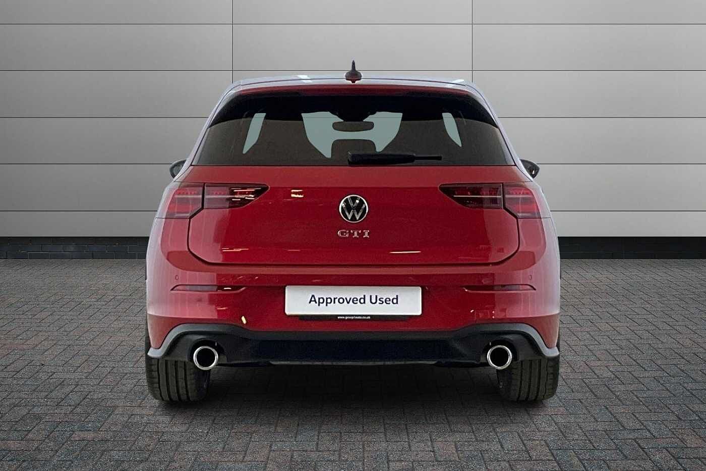 Volkswagen Golf GTI