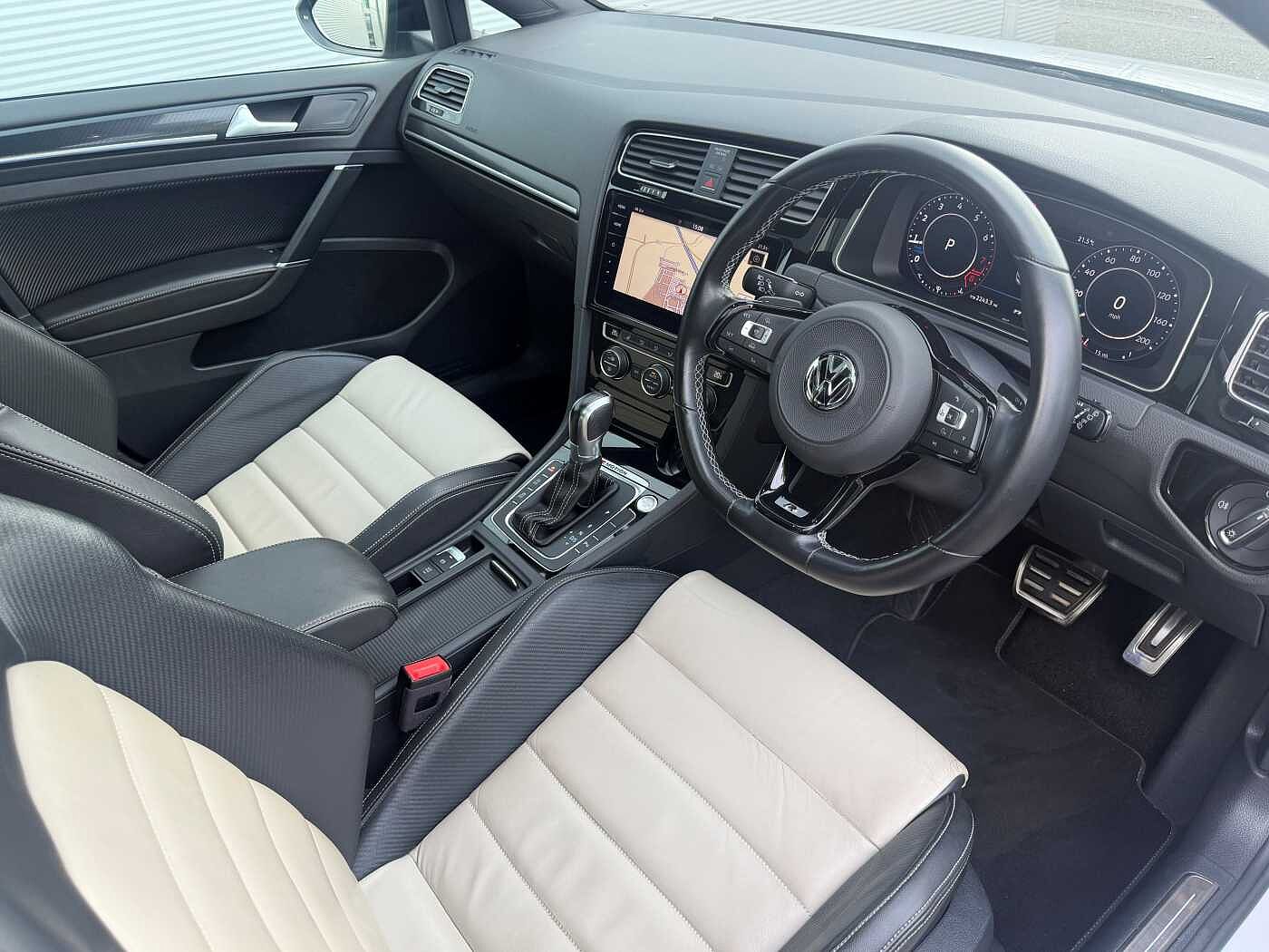 Volkswagen Golf R