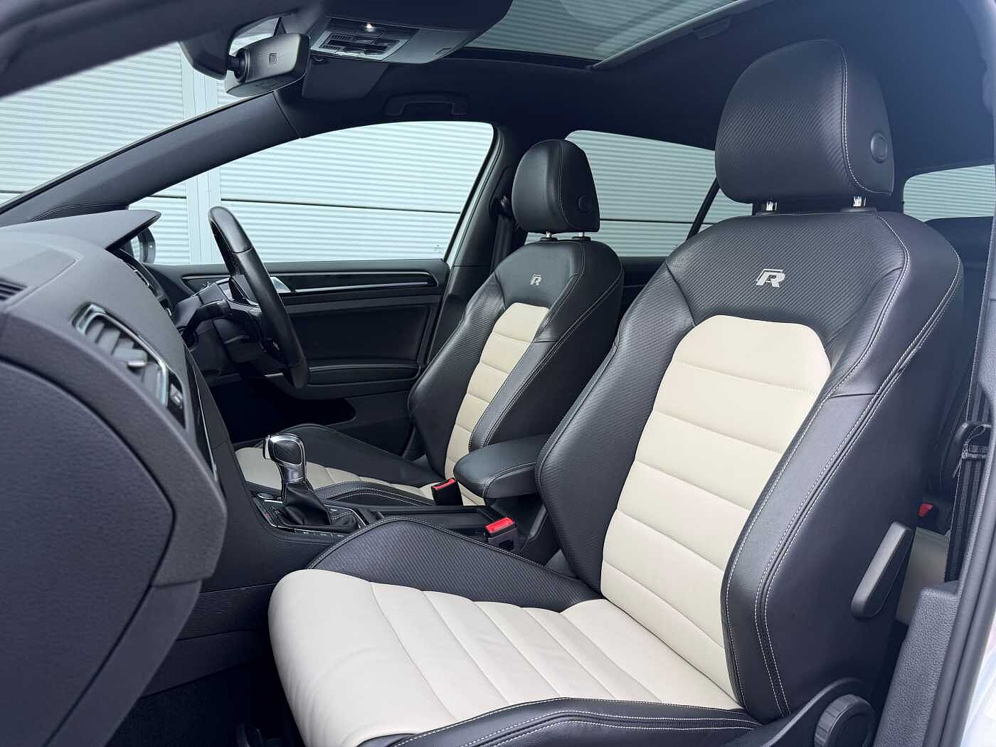 Volkswagen Golf R