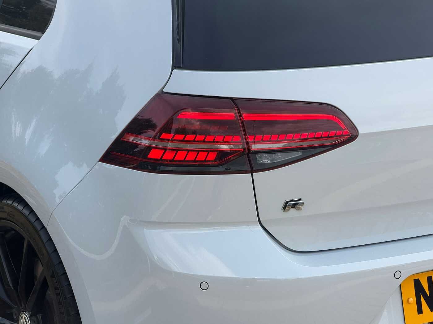 Volkswagen Golf R