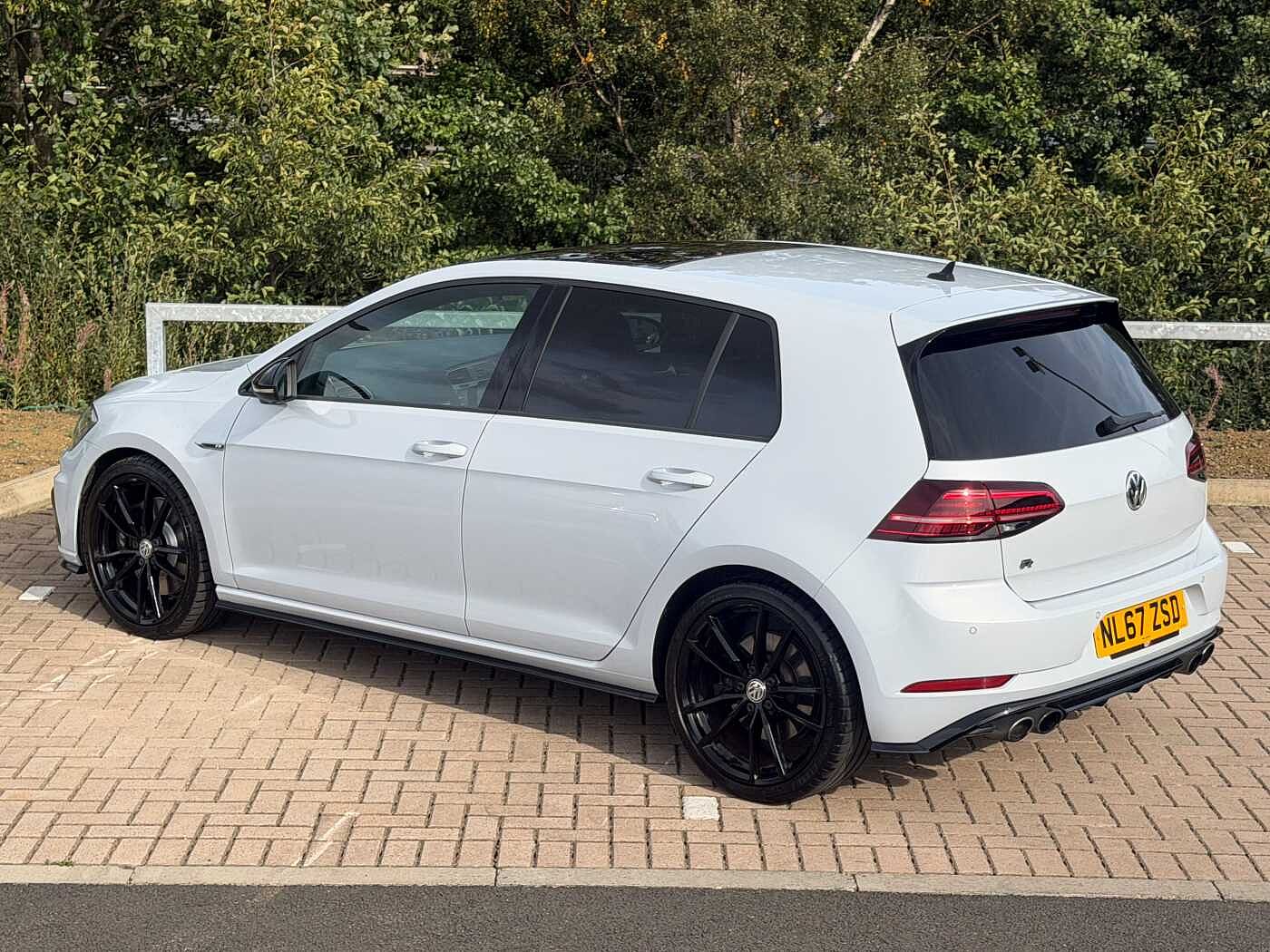 Volkswagen Golf R