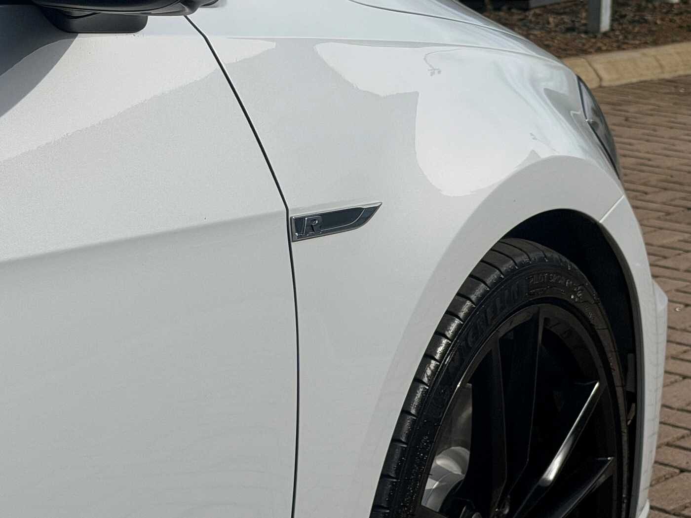 Volkswagen Golf R