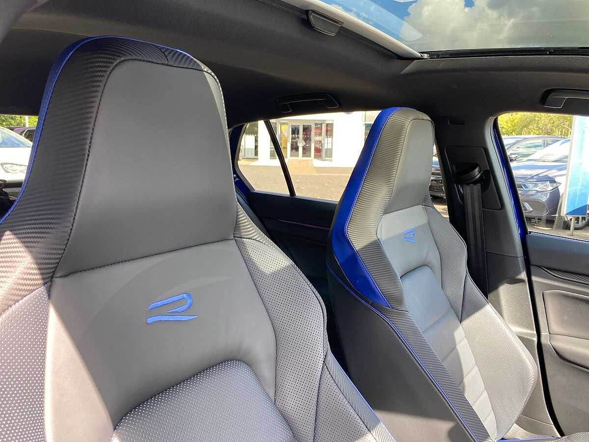 Volkswagen Golf R