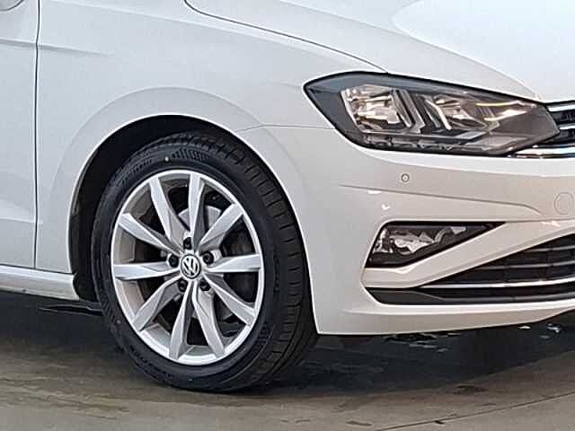 Volkswagen Golf SV