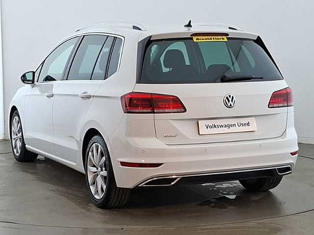 Volkswagen Golf SV