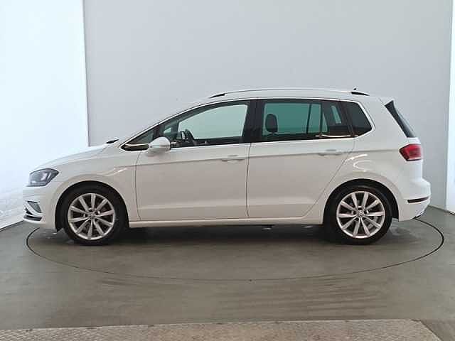 Volkswagen Golf SV