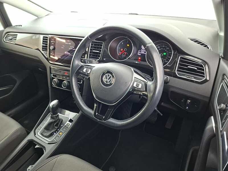 Volkswagen Golf SV