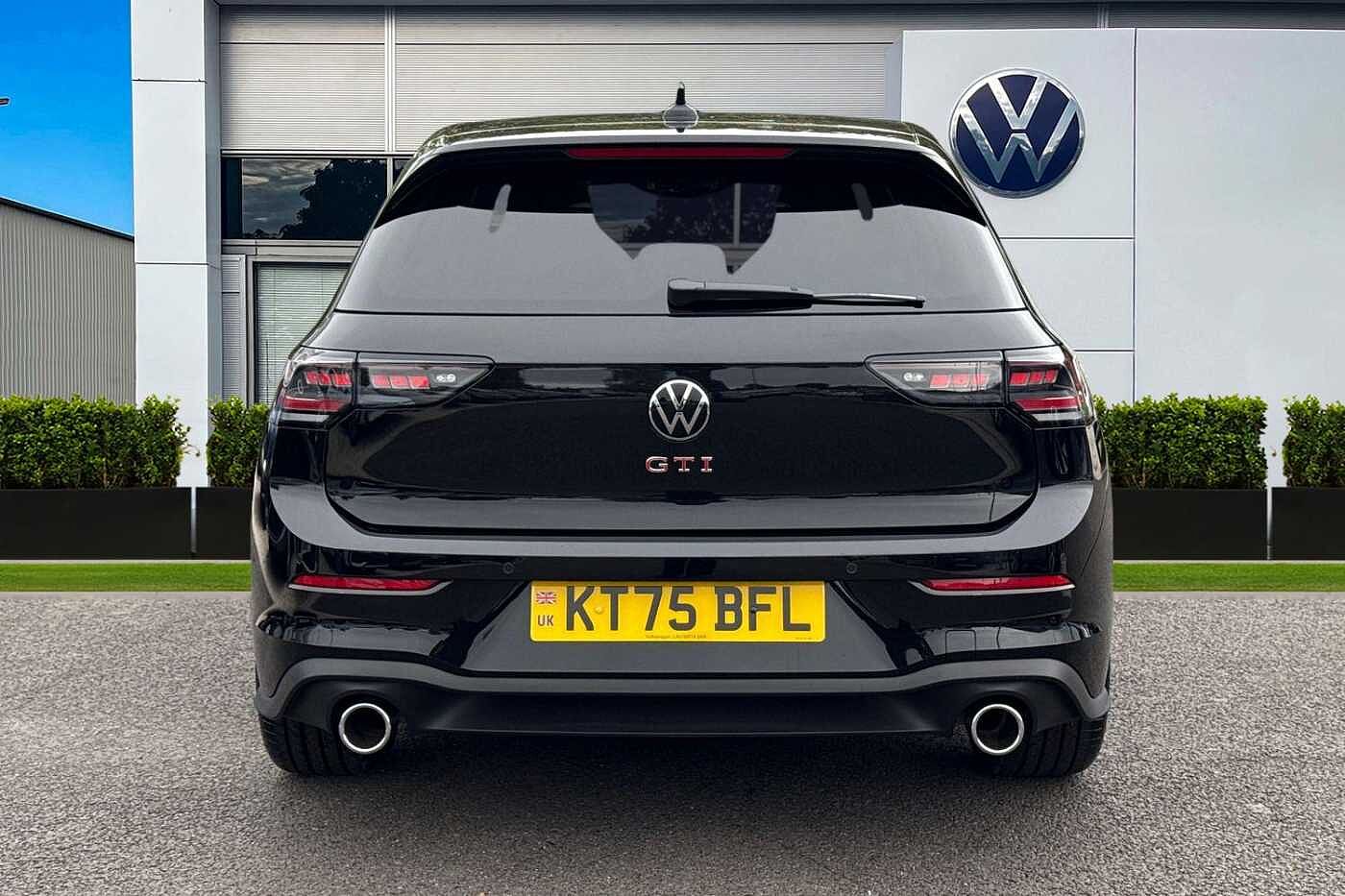 Volkswagen Golf GTI