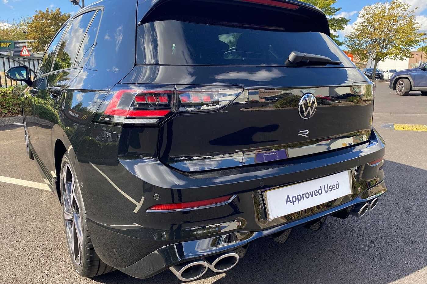 Volkswagen Golf R